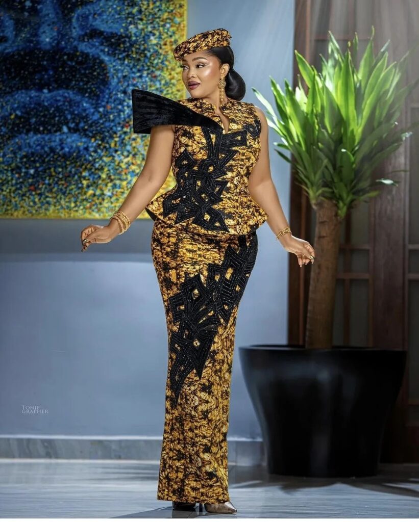 Dazzling Ankara Long Gowns Styles Should Recreate For Special Occasions