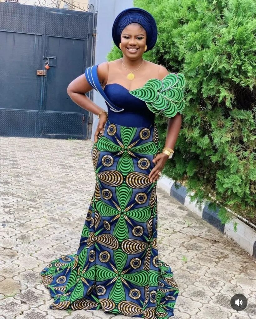 Dazzling Ankara Long Gowns Styles Should Recreate For Special Occasions