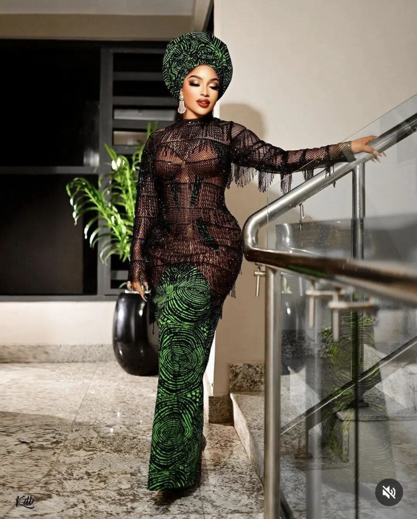 Dazzling Ankara Long Gowns Styles Should Recreate For Special Occasions