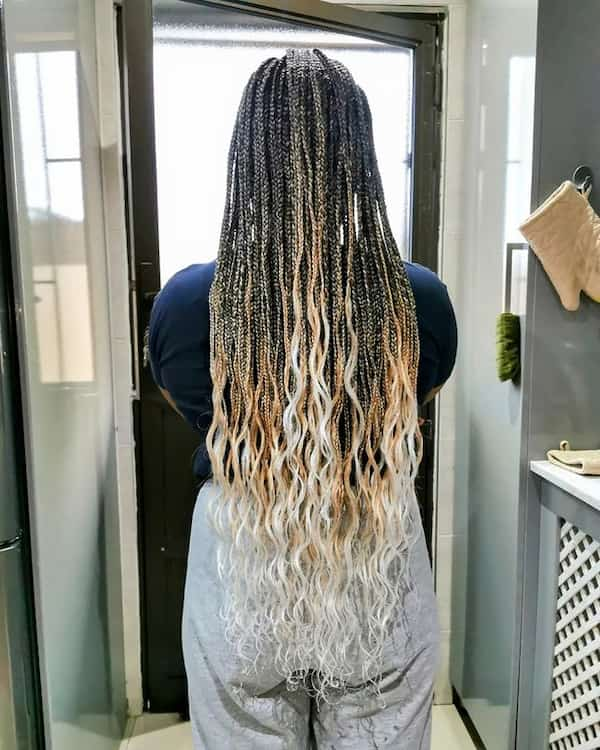 3 Tone Medium Knotless Braids With Curls