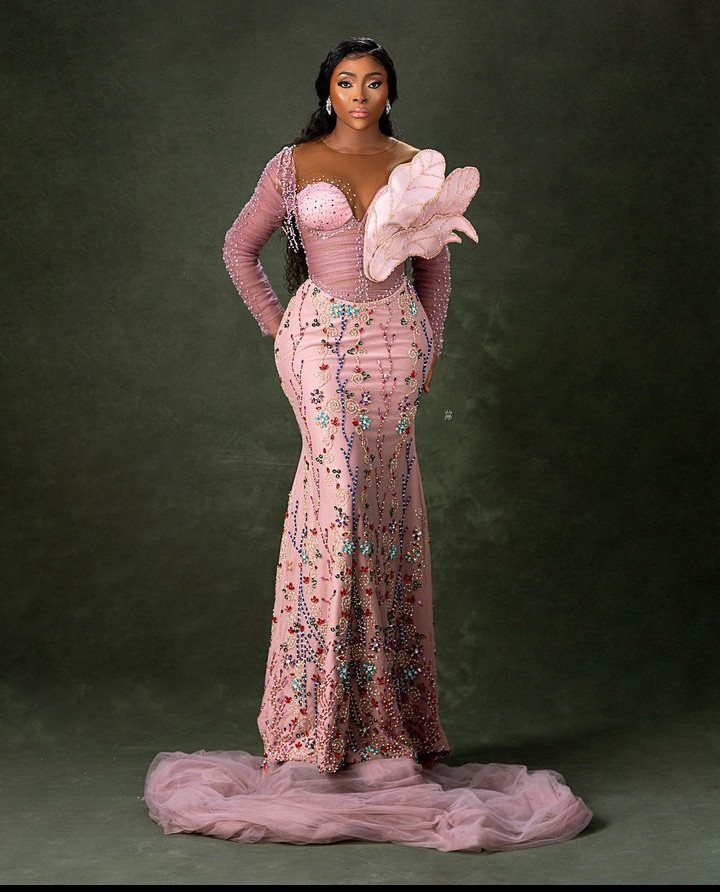 Fashion Gowns For Ladies (11)