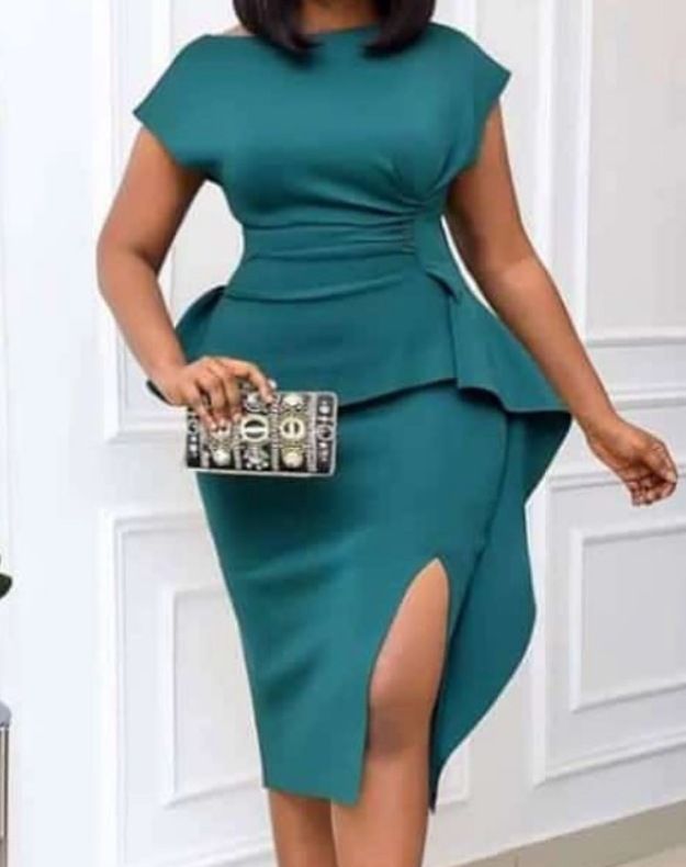 Nigerian Crepe Gown Styles (1)