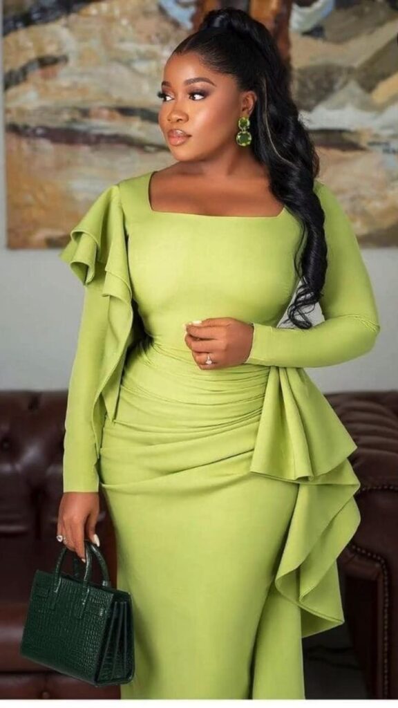 Nigerian Crepe Gown Styles (21)