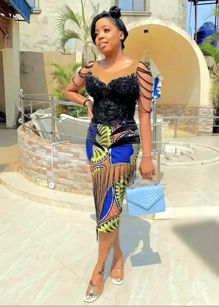 Chic Ankara Styles For Business Women And Working-Class Mothers