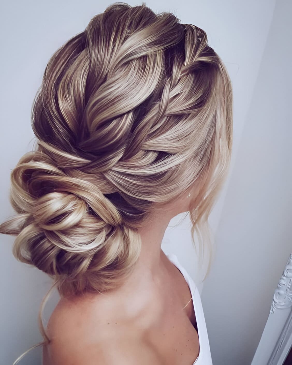 30 Gorgeous Elegant Updos To Make You Pretty Like A Model 3