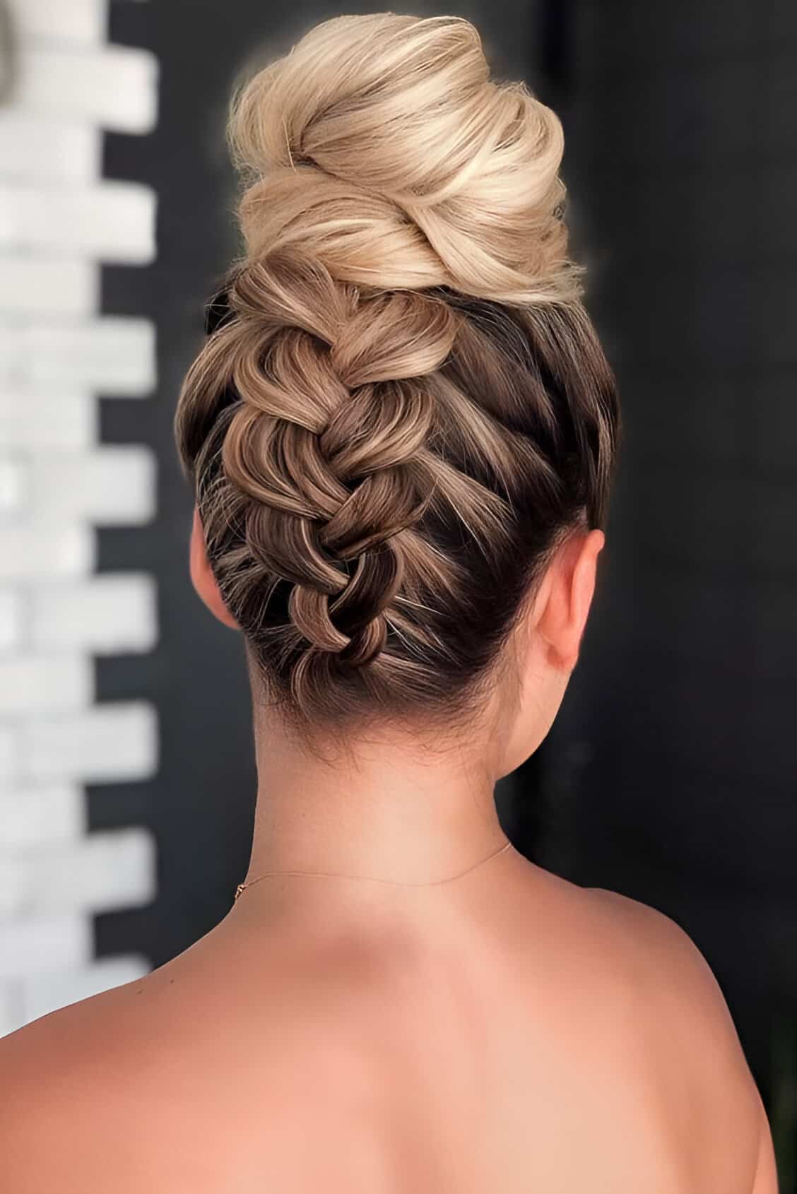 30 Gorgeous Elegant Updos To Make You Pretty Like A Model 13