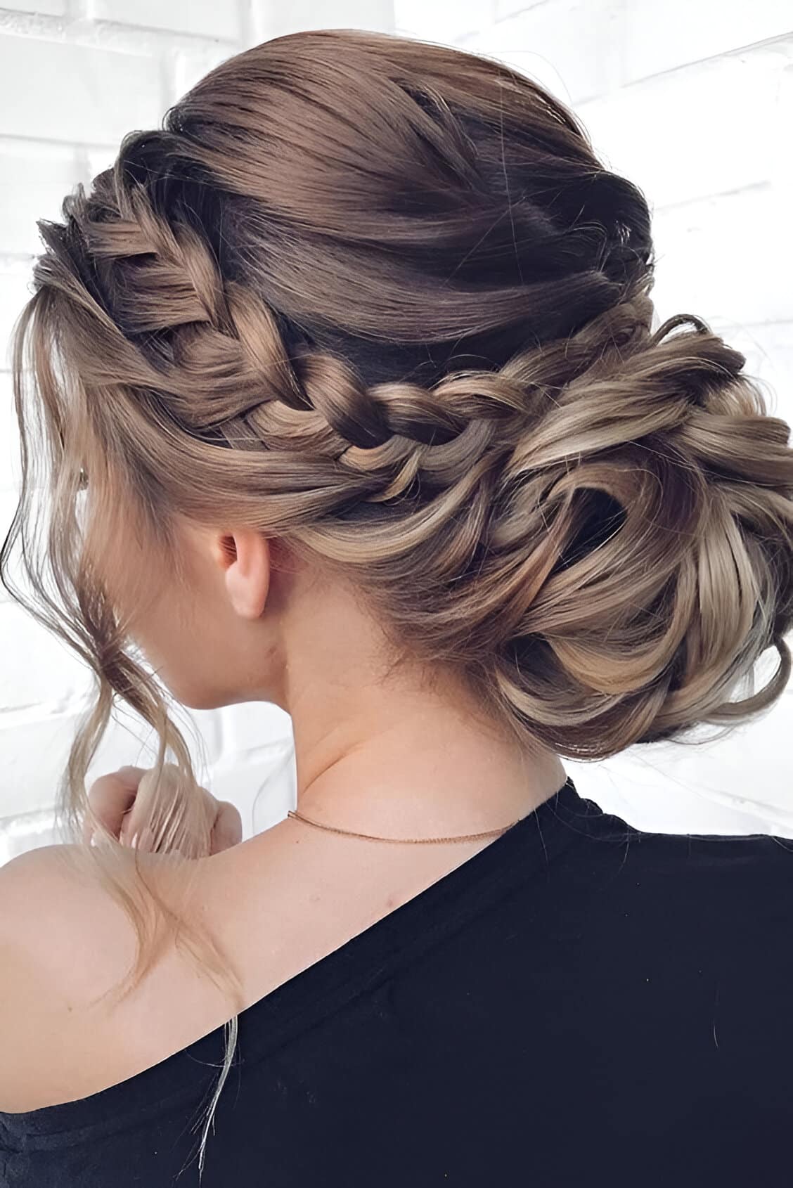 30 Gorgeous Elegant Updos To Make You Pretty Like A Model 12