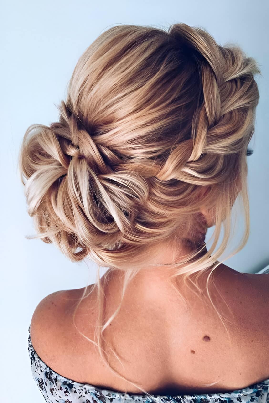 30 Gorgeous Elegant Updos To Make You Pretty Like A Model 8