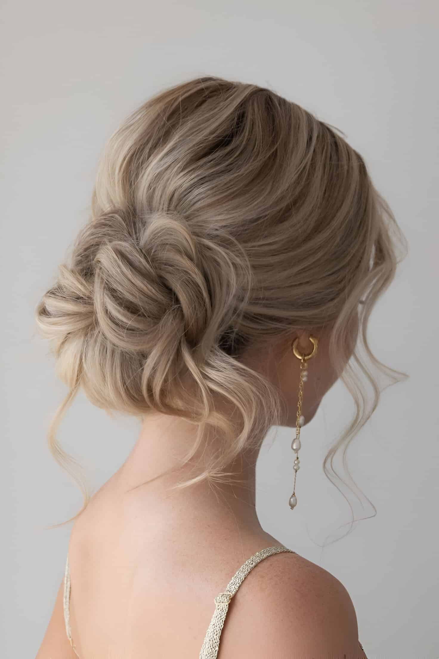 30 Gorgeous Elegant Updos To Make You Pretty Like A Model 25