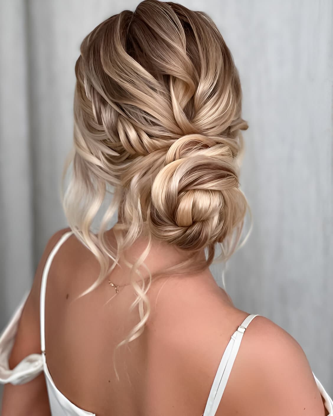 30 Gorgeous Elegant Updos To Make You Pretty Like A Model 27