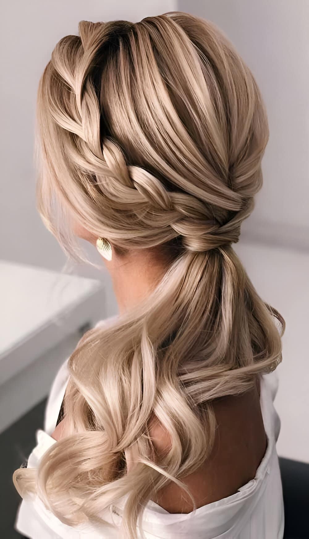 30 Stunning Romantic Braids To Make You Shine On Your Date 29